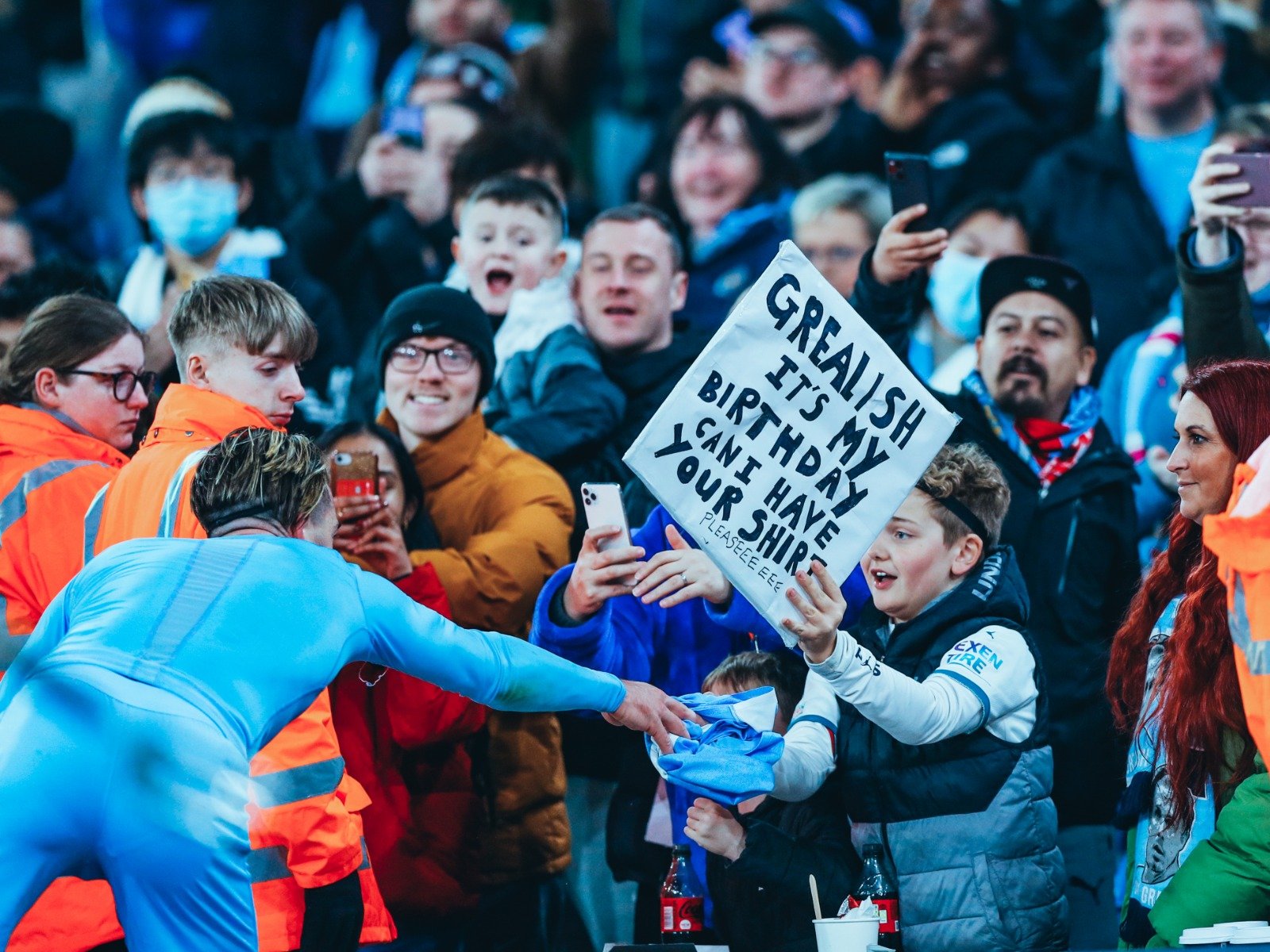 黄潜以低成 黄潜以低成